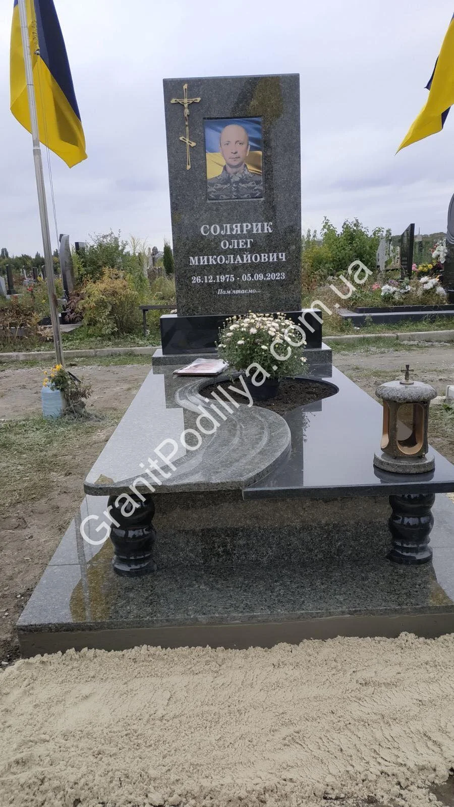 Подвійний пам'ятник з граніту - Кам'янець-Подільський | GranitPodillya